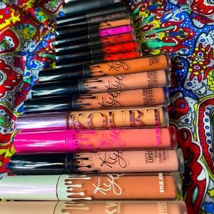Kylie Jenner Lipstick Lot